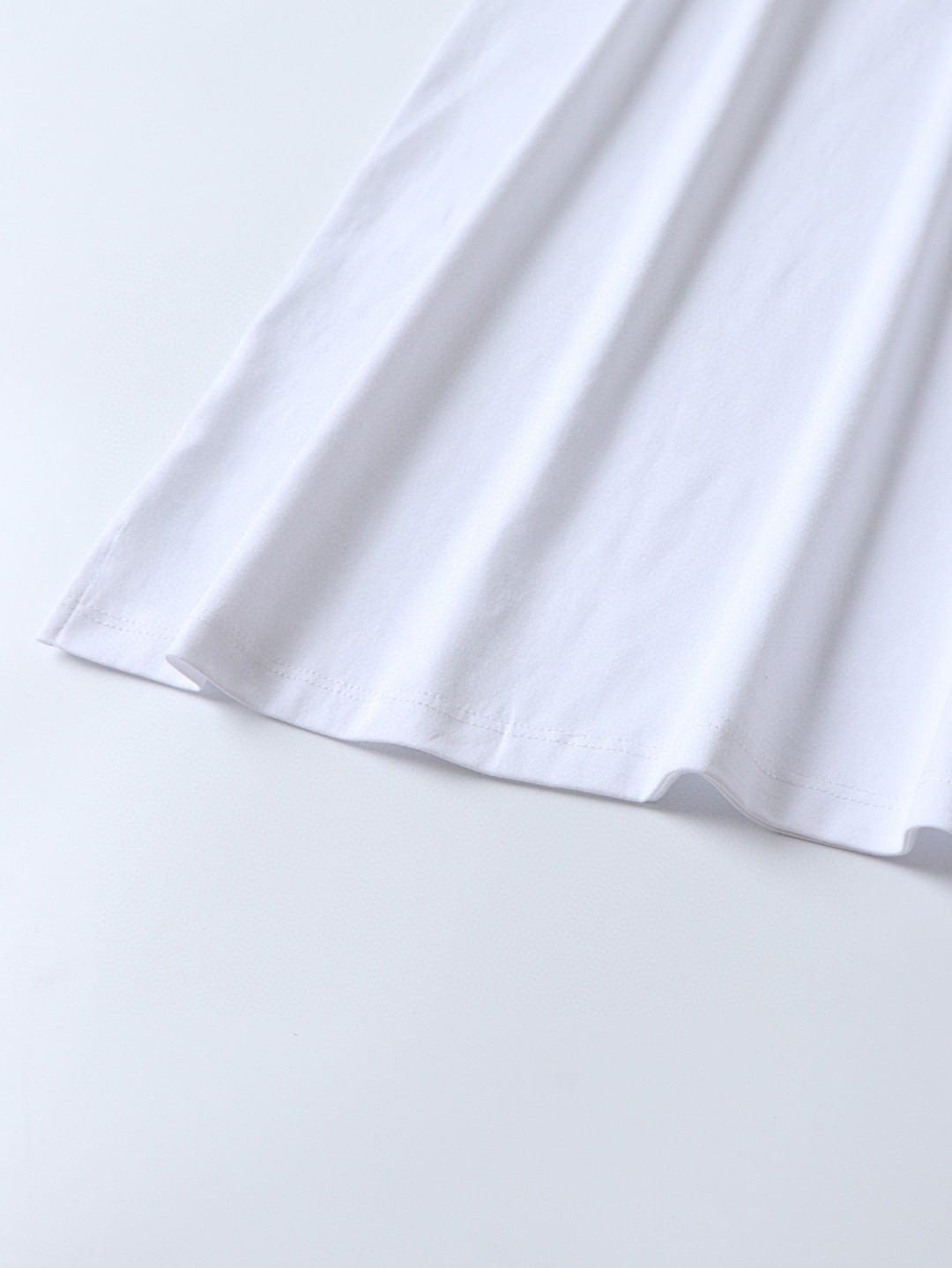 PRADA 普拉达 烫画压花logo圆领短袖 T恤 白色 黑色 A0 UJN782-S22110AV-F0009