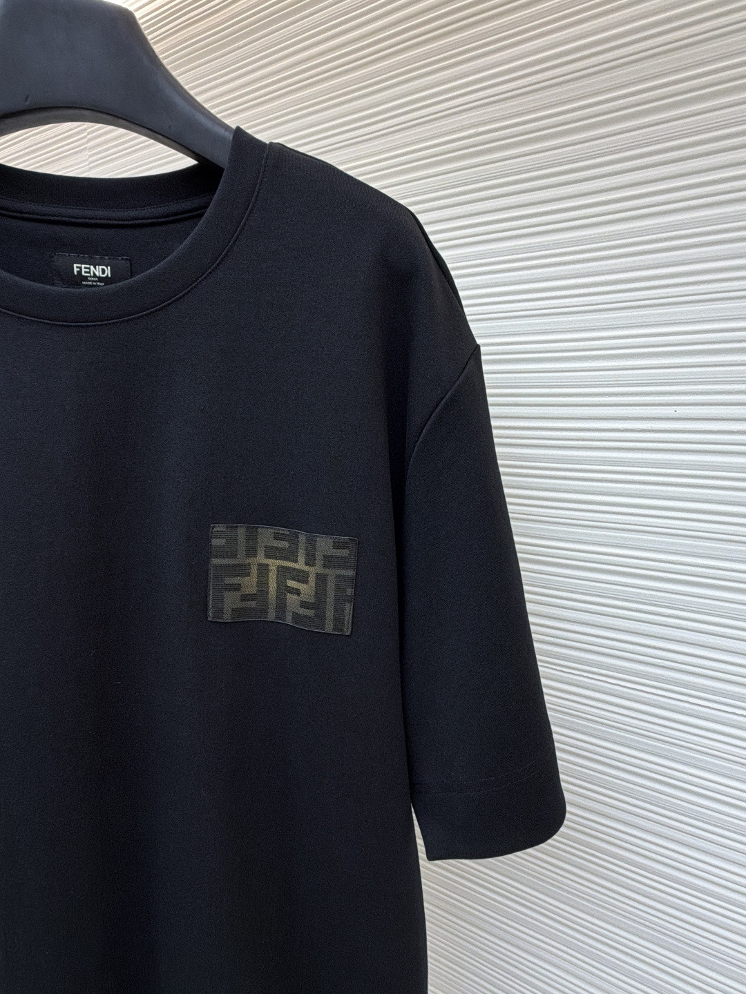 FENDI 芬迪 徽标圆领T恤 短袖 上衣 黑色 A0 FY0936AQJAF0QA1