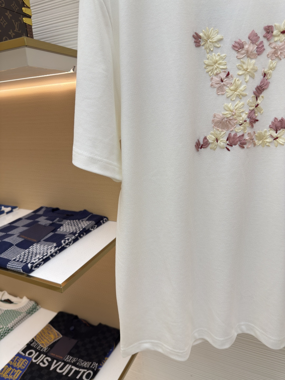 LOUIS VUITTON 路易威登 LV 丝带樱花圆领短袖 夏季 T恤 白色 A5 1AIMKD