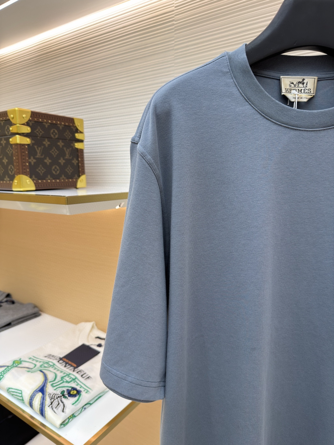 HERMES 爱马仕 贴饰皮革图案圆领短袖 T恤 夏款 灰色 蓝色 白色 A0 H557930HA3K