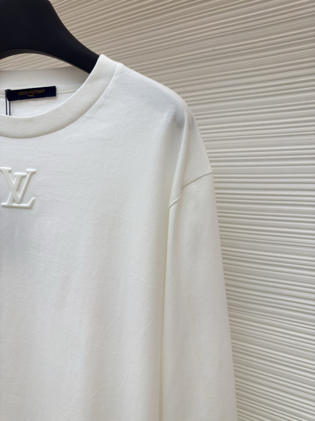 LOUIS VUITTON 路易威登 暗纹浮雕长袖打底衫 T恤 白色 黑色 A2 1AGJQJ