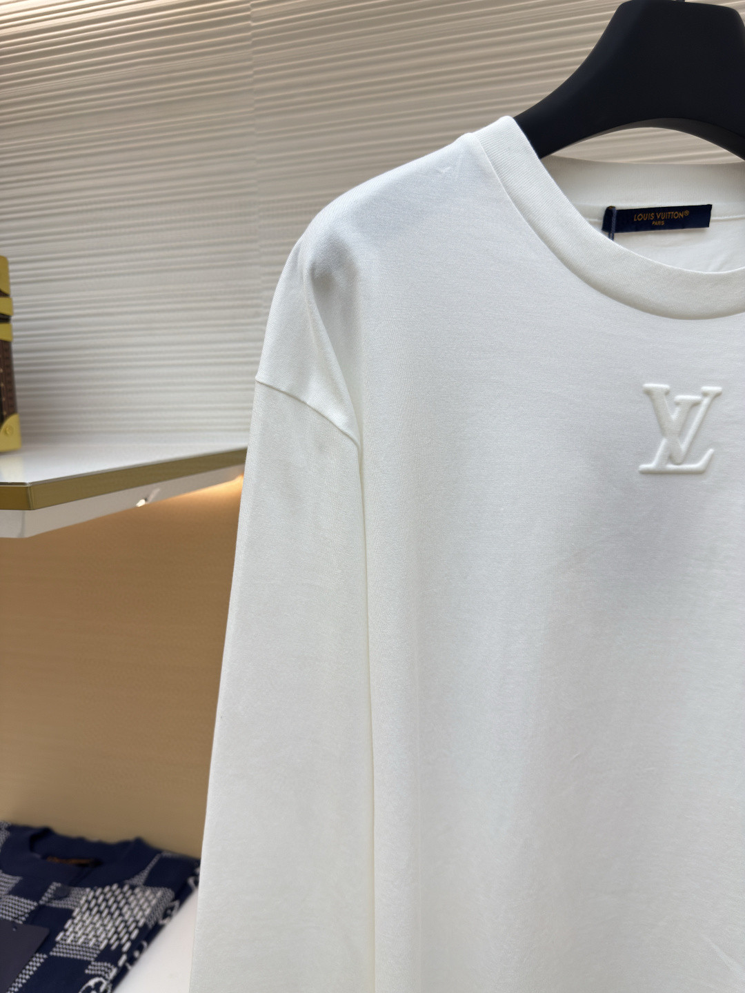 LOUIS VUITTON 路易威登 暗纹浮雕长袖打底衫 T恤 白色 黑色 A2 1AGJQJ