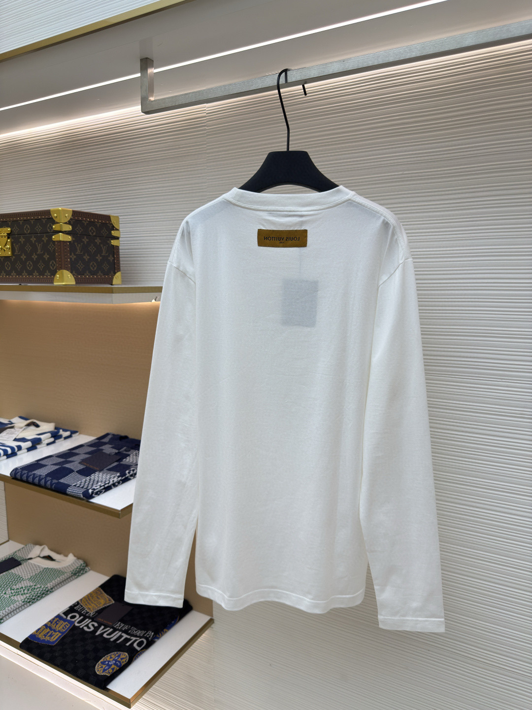 LOUIS VUITTON 路易威登 暗纹浮雕长袖打底衫 T恤 白色 黑色 A2 1AGJQJ