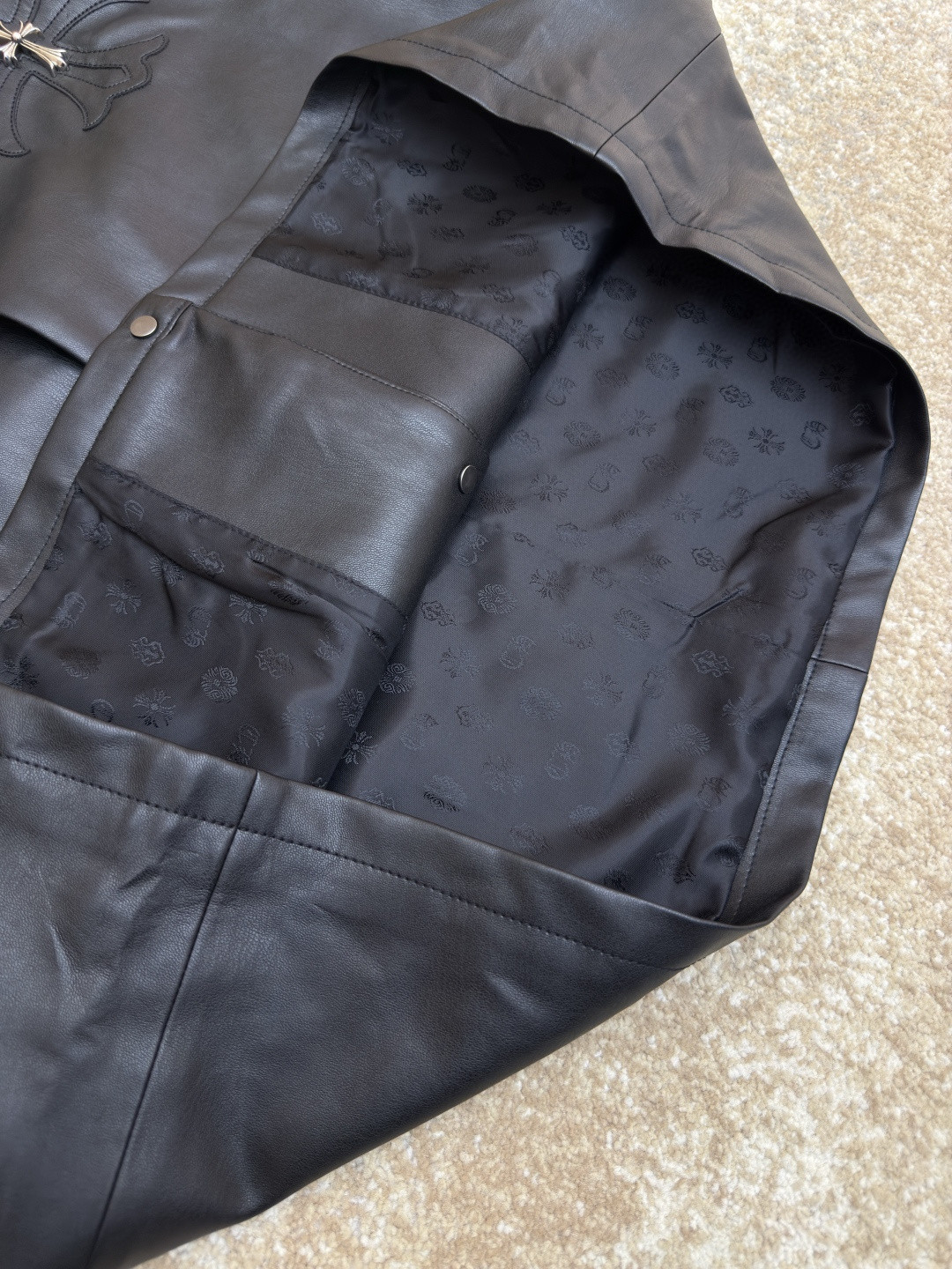 Chrome Hearts 克罗心 十字架银饰皮衣 夹克 外套 长袖 黑色 C0