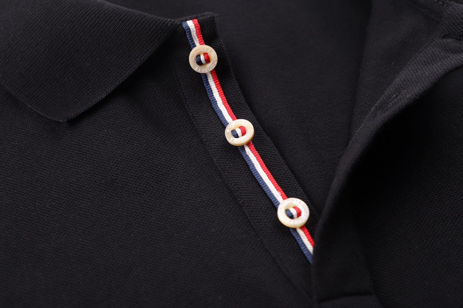 Moncler 蒙口 标识贴片Polo衫 短袖 T恤 夏季 白色 黑色 A0 K10918A0003084556001