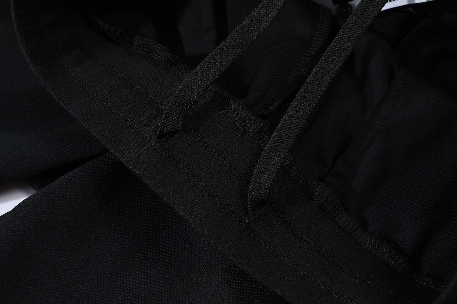 LOUIS VUITTON 路易威登 LV 针织烫钻 短裤 休闲裤 裤子 五分裤  黑色 A2 1AGTT9