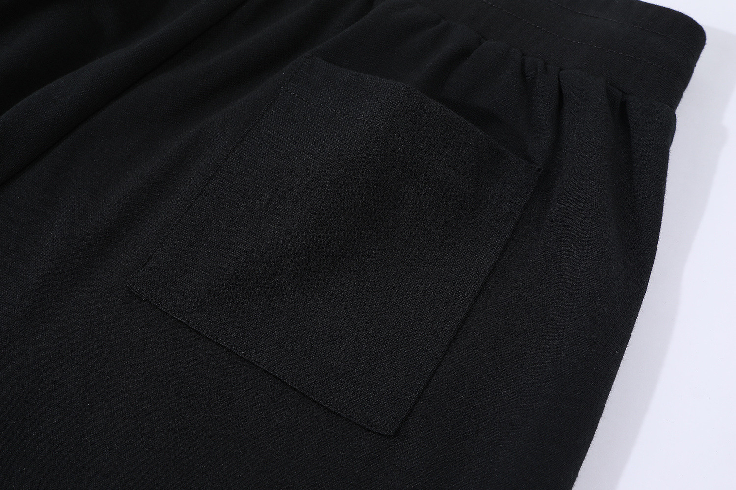 LOUIS VUITTON 路易威登 LV 针织烫钻 短裤 休闲裤 裤子 五分裤  黑色 A2 1AGTT9