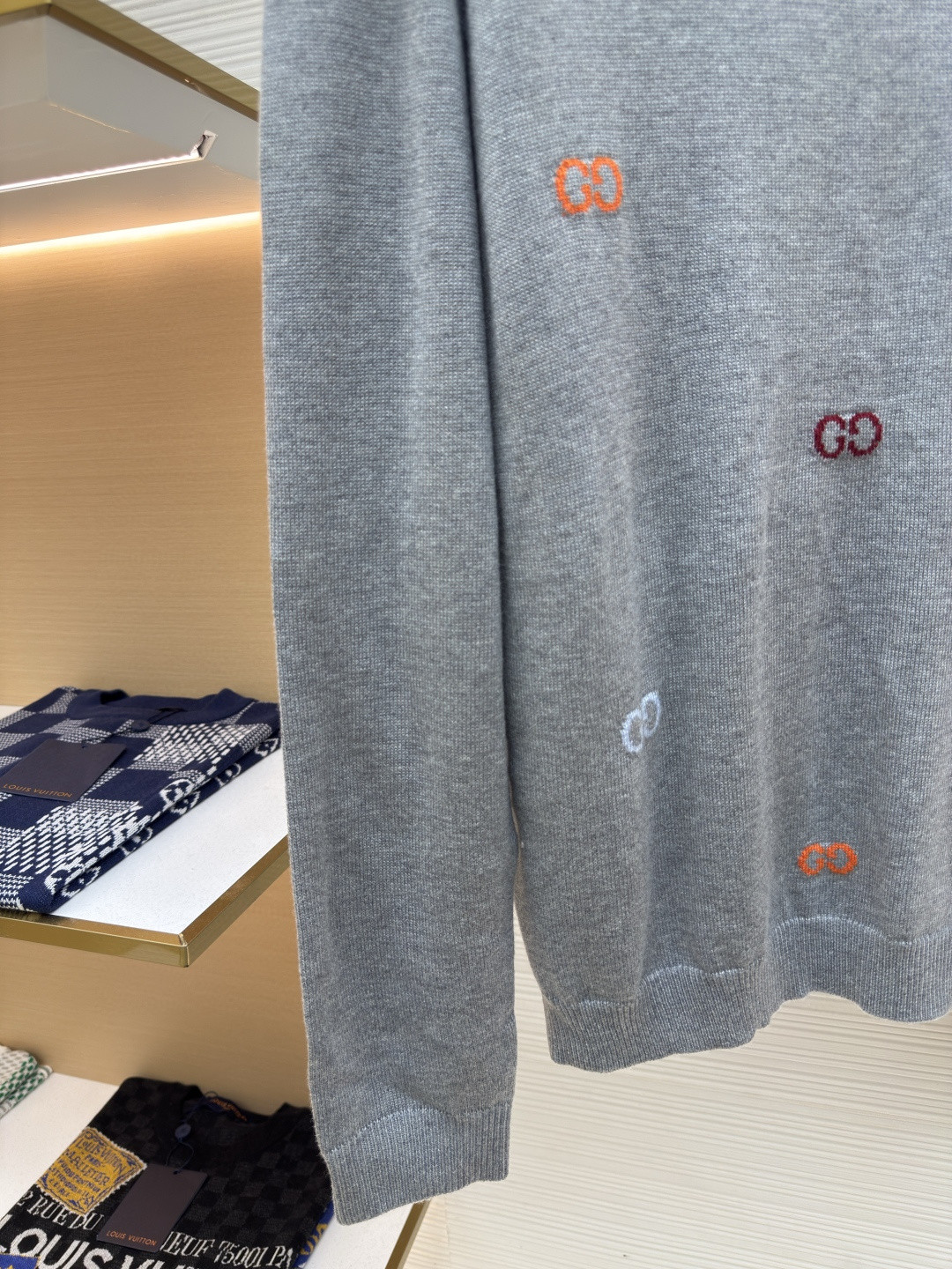 GUCCl 古驰 彩色提花logo羊毛针织衫 毛衣 外套 长袖 灰色 B0 833668-XKEYH-1015