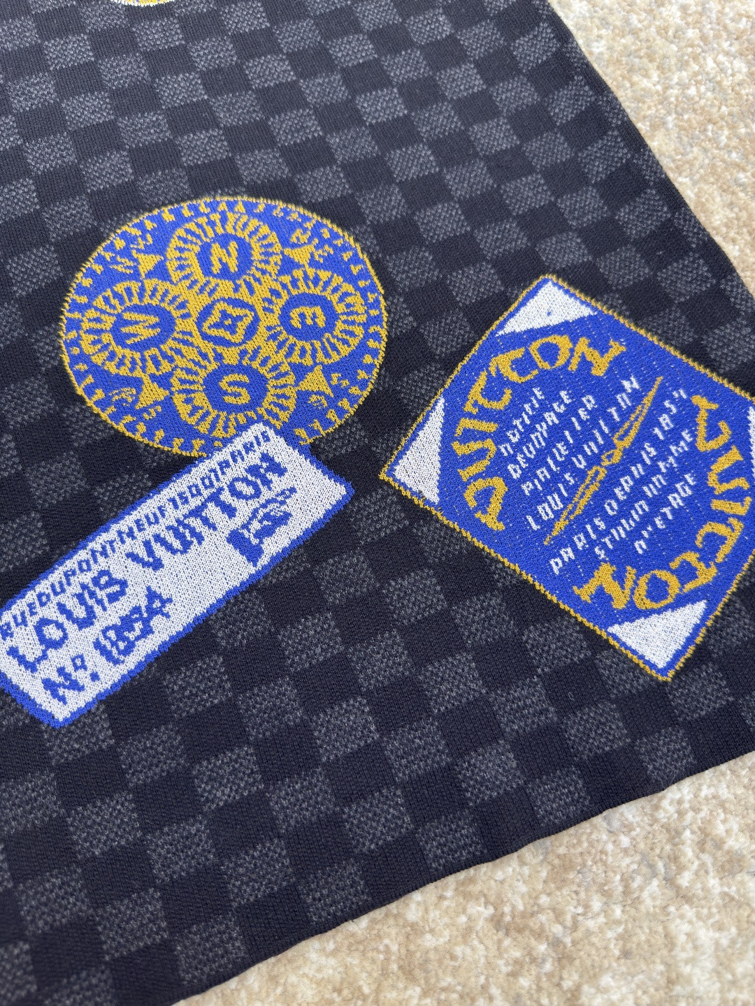 LOUIS VUITTON 路易威登 LV 棋盘格针织短袖 T恤 针织衫 黑色 A0 1AHVMP