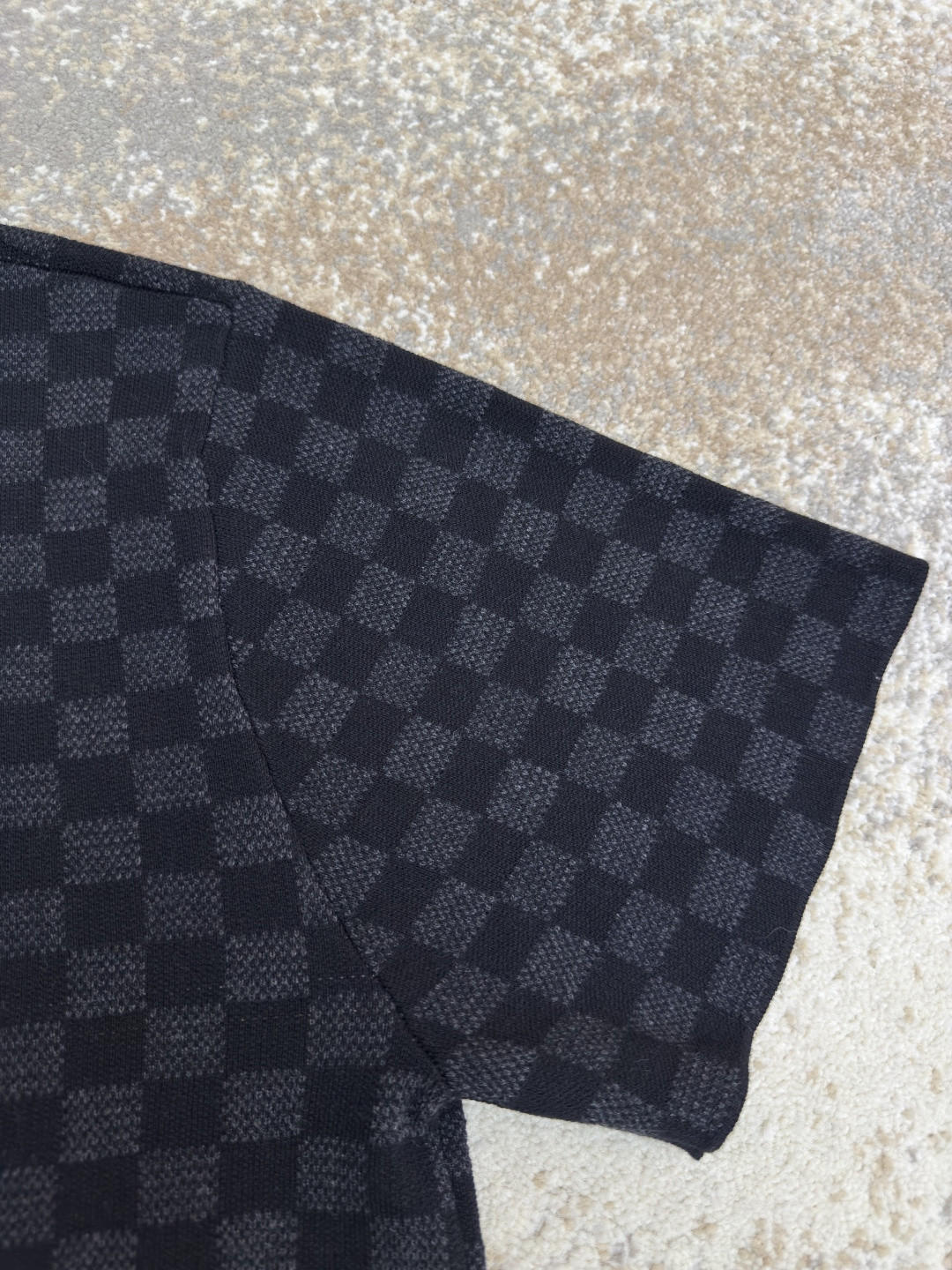 LOUIS VUITTON 路易威登 LV 棋盘格针织短袖 T恤 针织衫 黑色 A0 1AHVMP