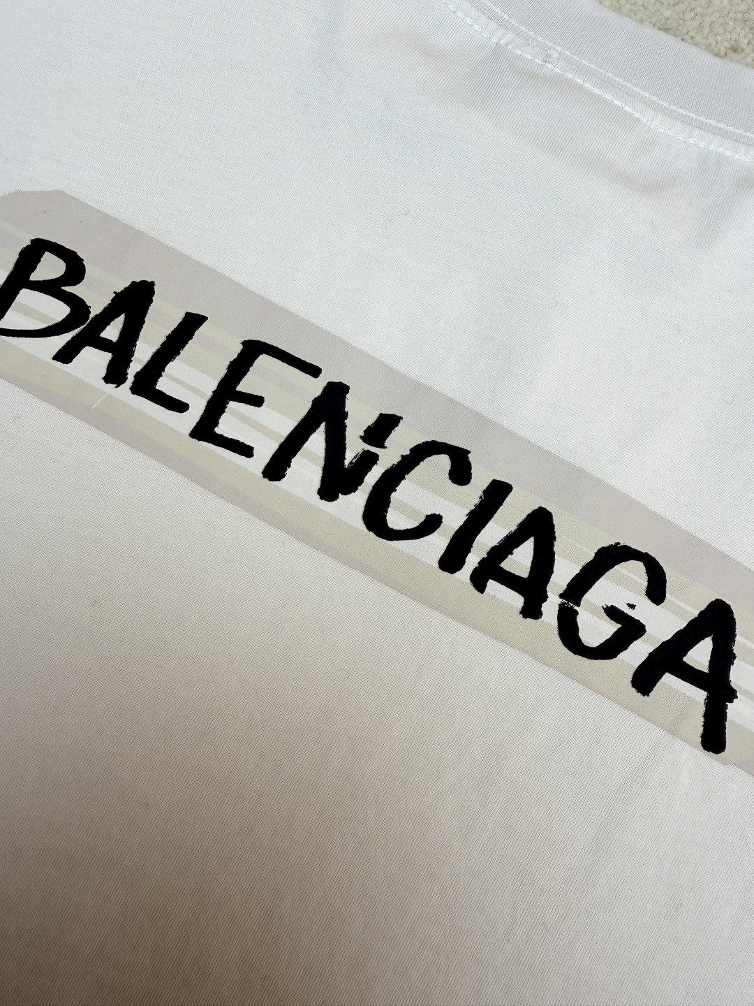Balenciaga 巴黎世家 白底胶印花短袖 T恤 圆领 夏季 黑色 白色 A0 764235TTVL61041