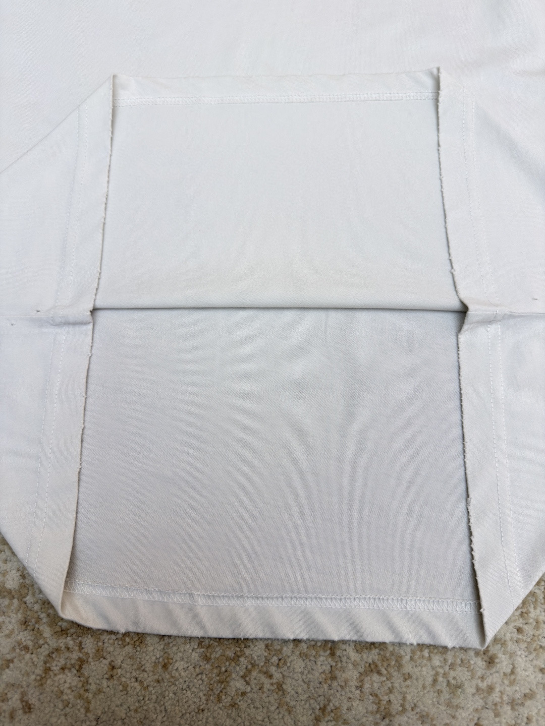 Balenciaga 巴黎世家 白底胶印花短袖 T恤 圆领 夏季 黑色 白色 A0 764235TTVL61041