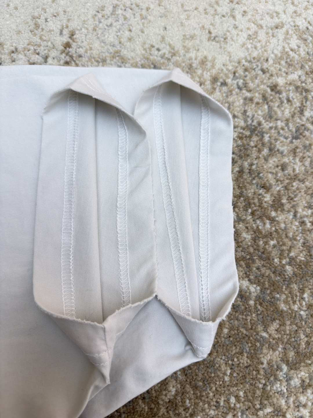 Balenciaga 巴黎世家 白底胶印花短袖 T恤 圆领 夏季 黑色 白色 A0 764235TTVL61041