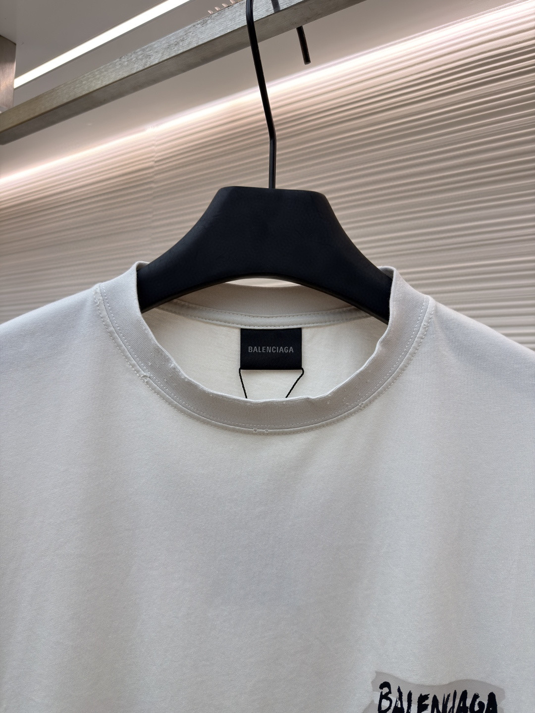 Balenciaga 巴黎世家 白底胶印花短袖 T恤 圆领 夏季 黑色 白色 A0 764235TTVL61041