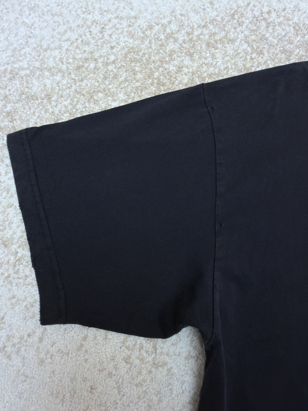 Balenciaga 巴黎世家 白底胶印花短袖 T恤 圆领 夏季 黑色 白色 A0 764235TTVL61041