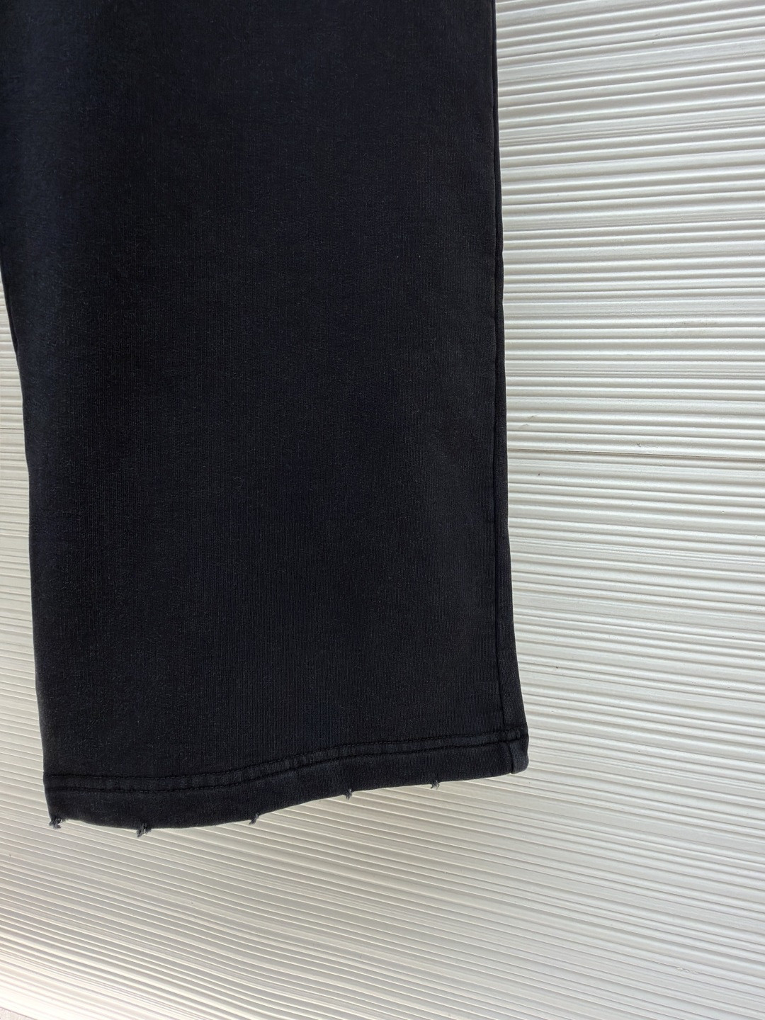 Balenciaga 巴黎世家 白底胶印花松紧腰运动裤 长裤 裤子 休闲裤 黑色 B0 846917TTVL81041