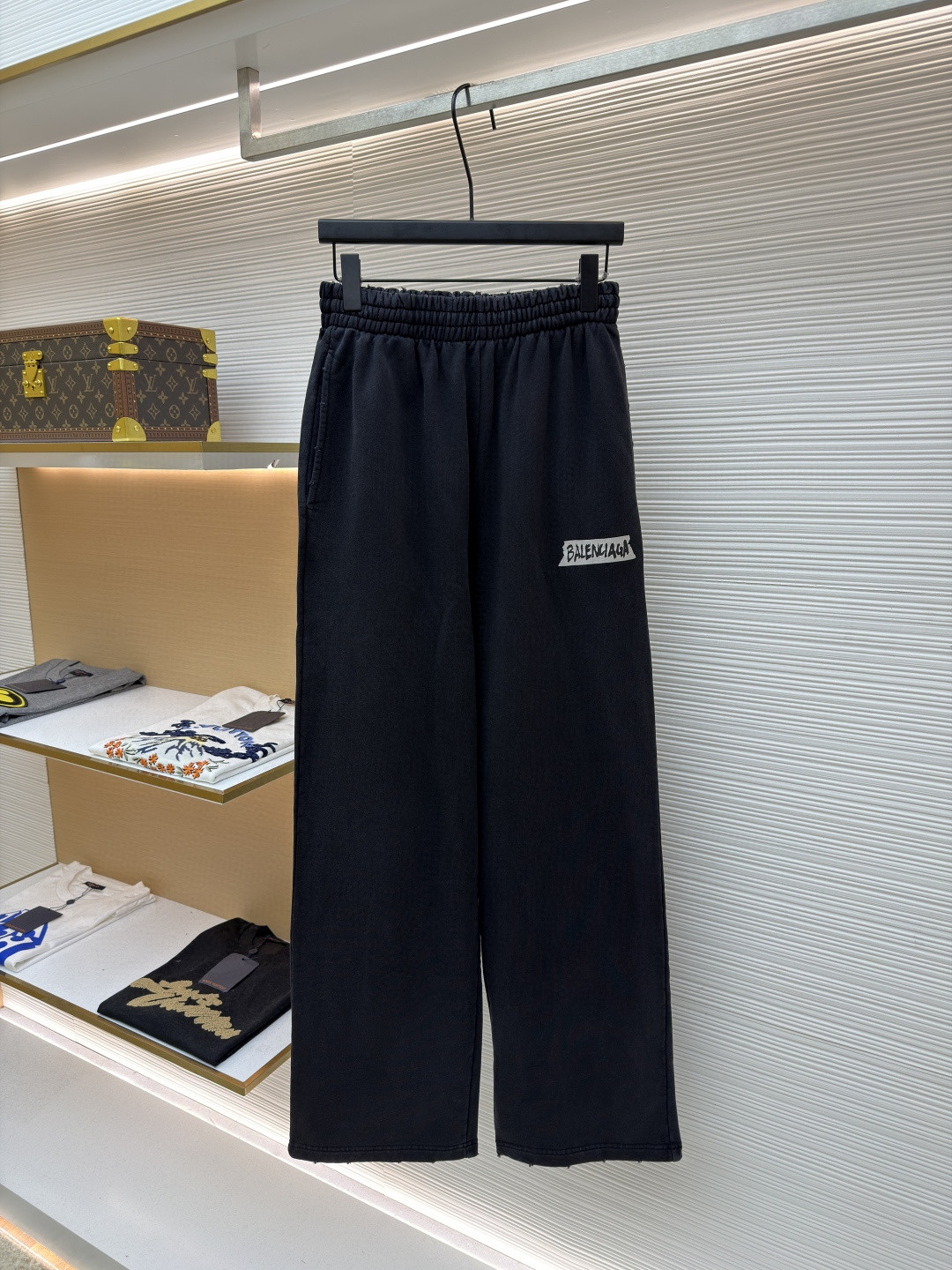 Balenciaga 巴黎世家 白底胶印花松紧腰运动裤 长裤 裤子 休闲裤 黑色 B0 846917TTVL81041