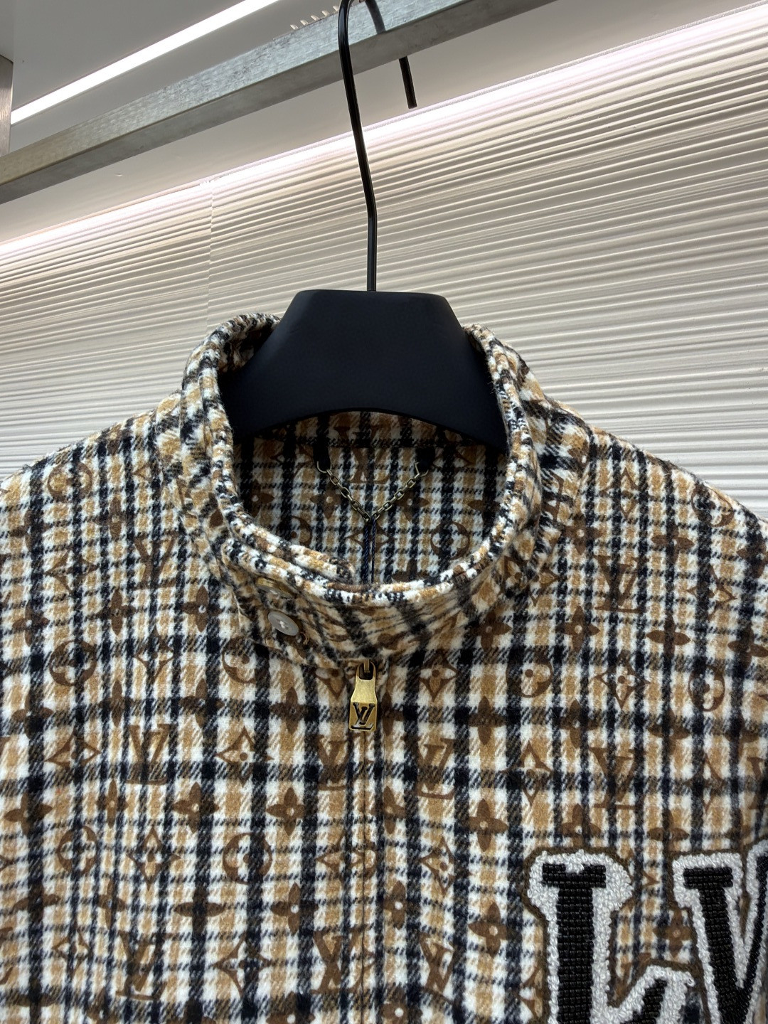 LOUIS VUITTON 路易威登 千鸟格老花拉链夹克 外套 棕色 C0 1AGIOX