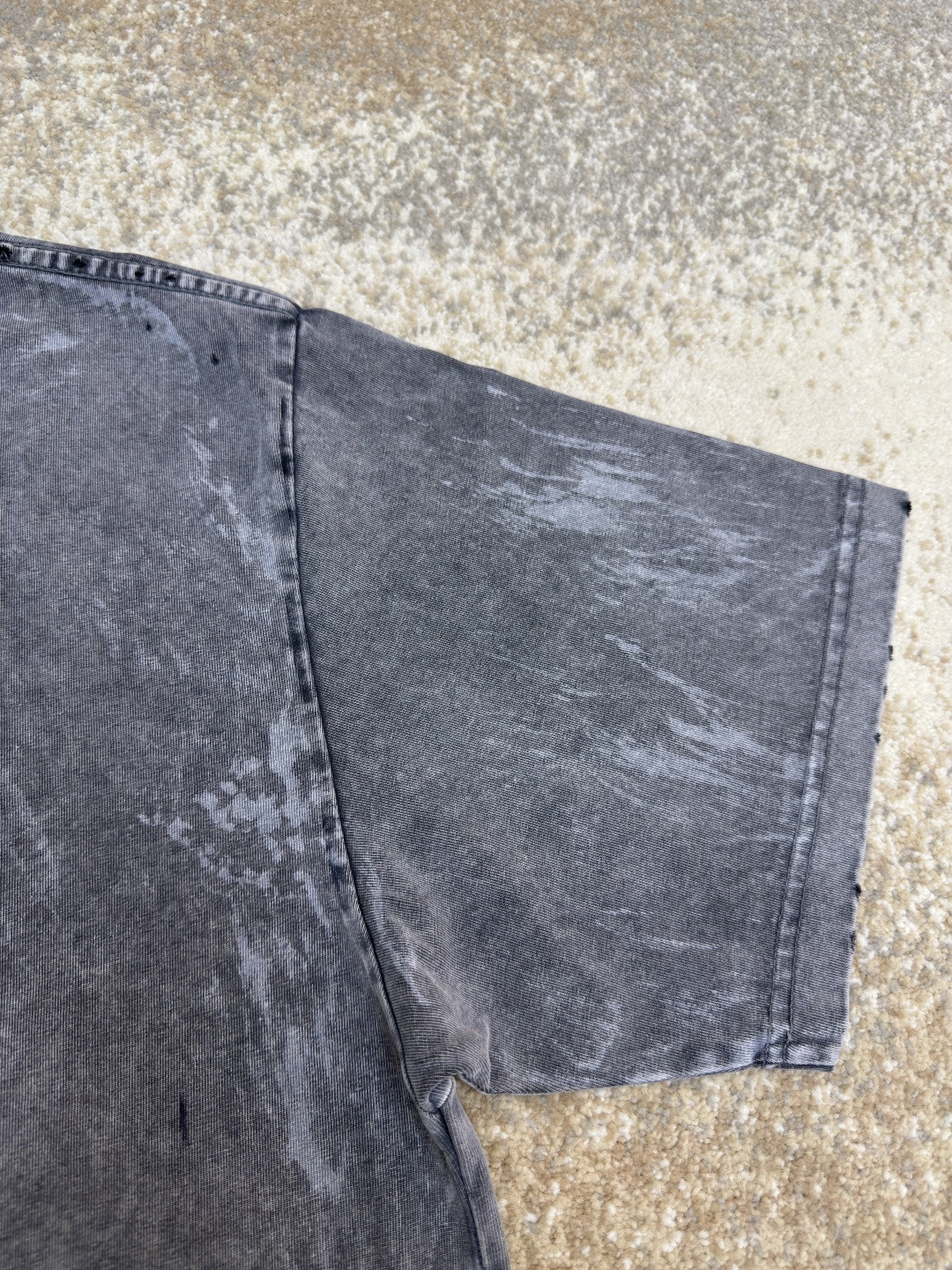 Balenciaga 巴黎世家 水洗做旧油漆泼墨刺绣字母短袖 T恤 圆领 夏季 A5 