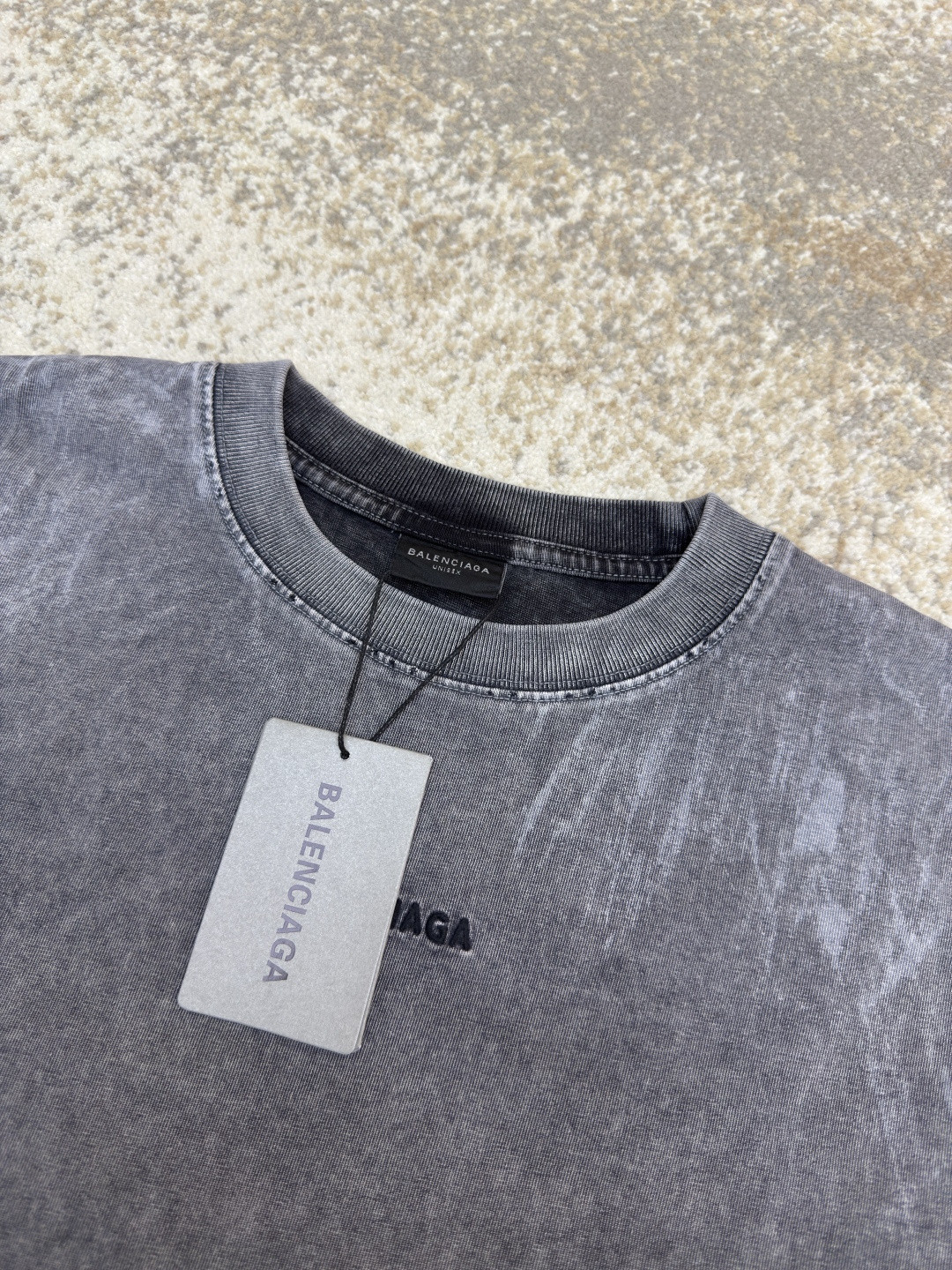 Balenciaga 巴黎世家 水洗做旧油漆泼墨刺绣字母短袖 T恤 圆领 夏季 A5 