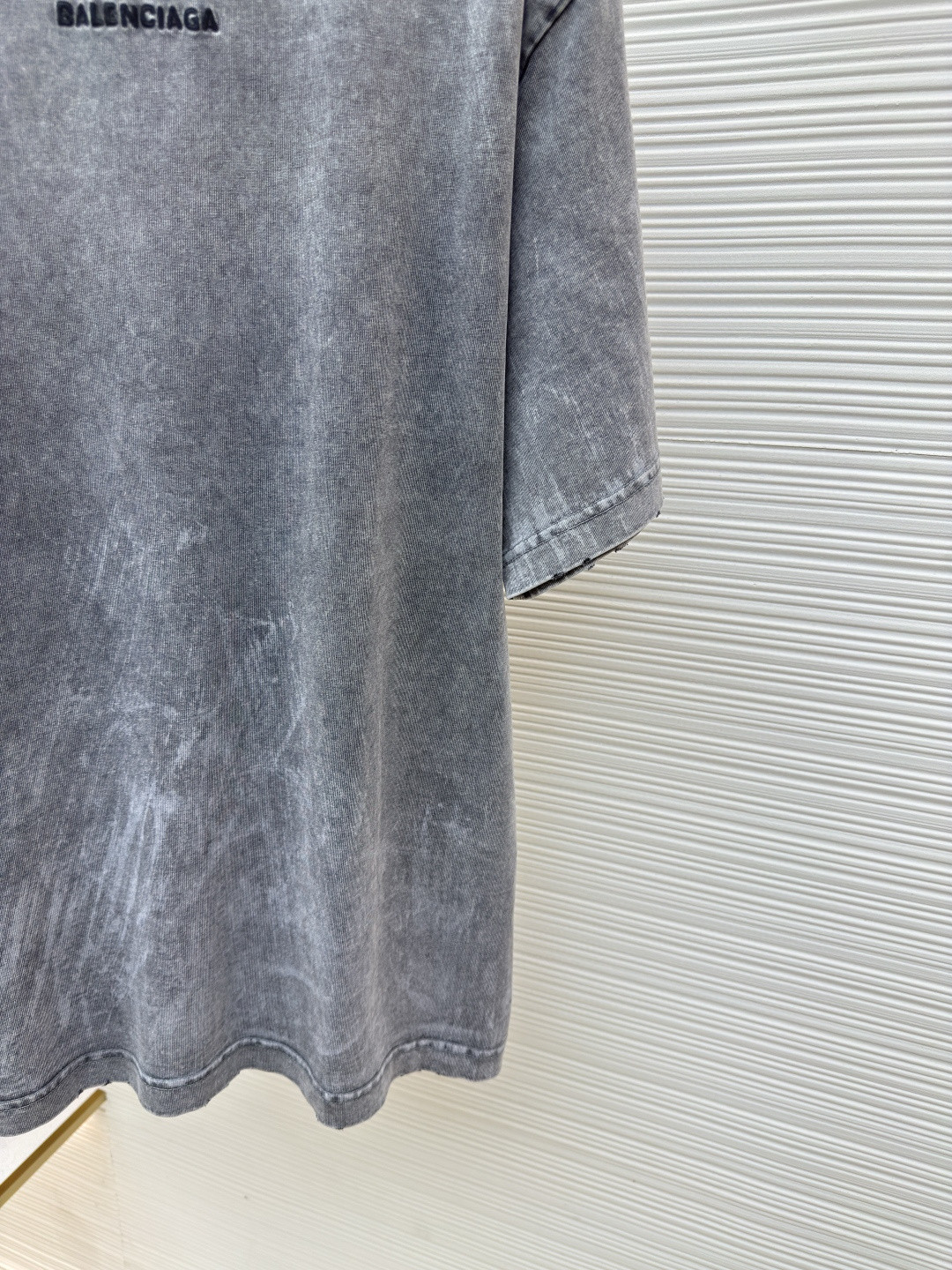 Balenciaga 巴黎世家 水洗做旧油漆泼墨刺绣字母短袖 T恤 圆领 夏季 A5 