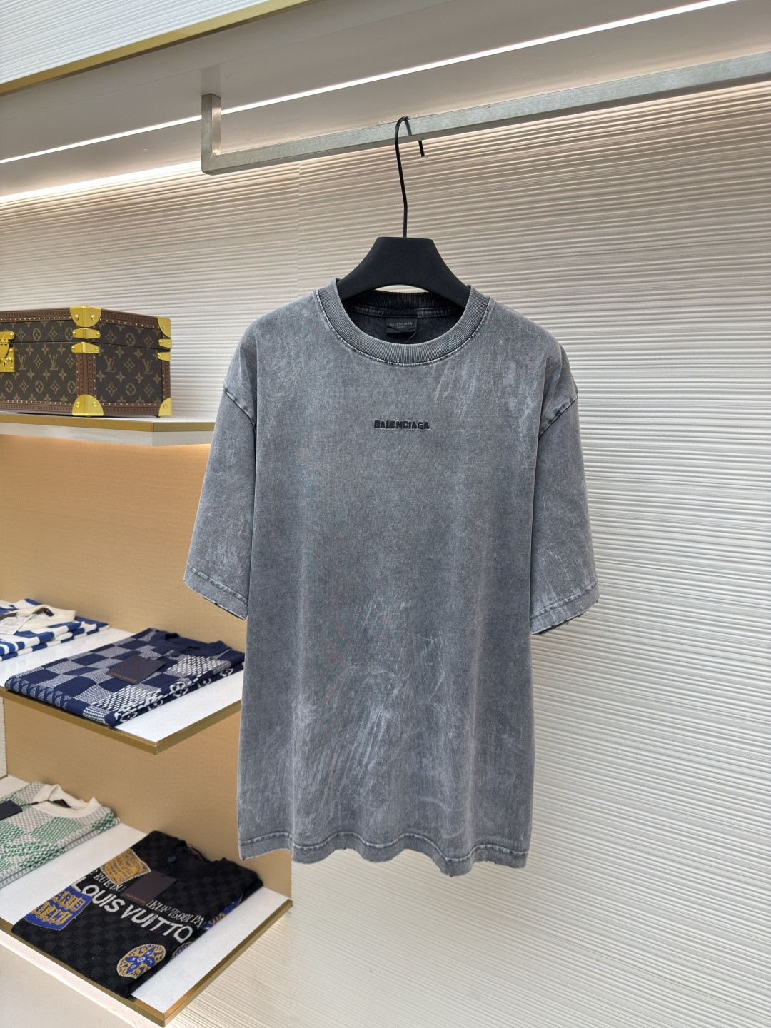 Balenciaga 巴黎世家 水洗做旧油漆泼墨刺绣字母短袖 T恤 圆领 夏季 A5 