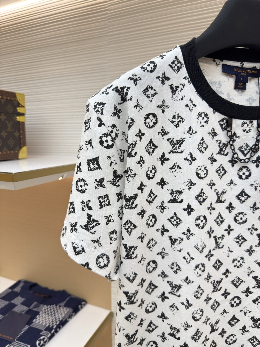 LOUIS VUITTON 路易威登 LV 链条满印logo圆领T恤 短袖 女款 白色 A0 1AGTSZ