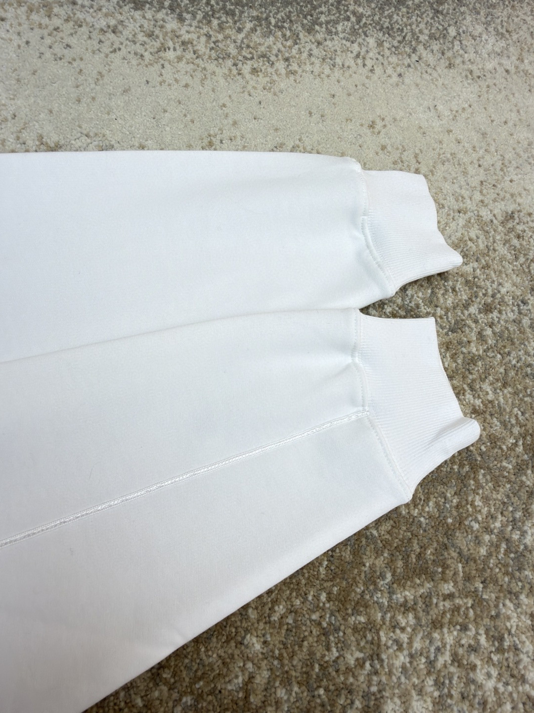 DIOR 迪奥 织缎徽章圆领卫衣 外套 长袖 白色 A7 613J694B0531-C080