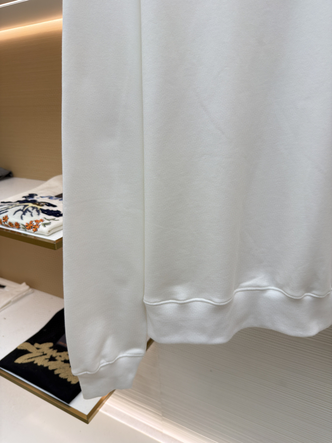 DIOR 迪奥 织缎徽章圆领卫衣 外套 长袖 白色 A7 613J694B0531-C080