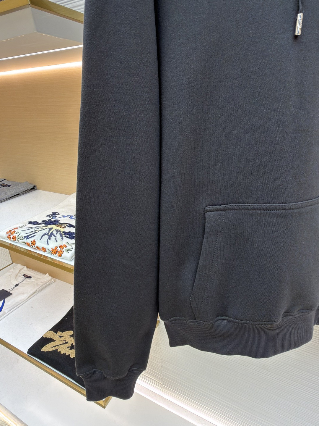 DIOR 迪奥 织缎徽章连帽卫衣 外套 长袖 黑色 B0 613J691C0531-C889