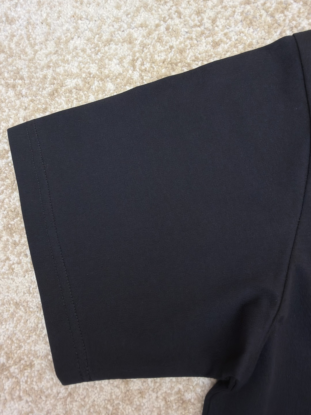 GUCCI 古驰 锋刃字母logo印花 短袖 T恤 圆领 套头 夏季 黑色（黄红） 白色（黄粉）A0 