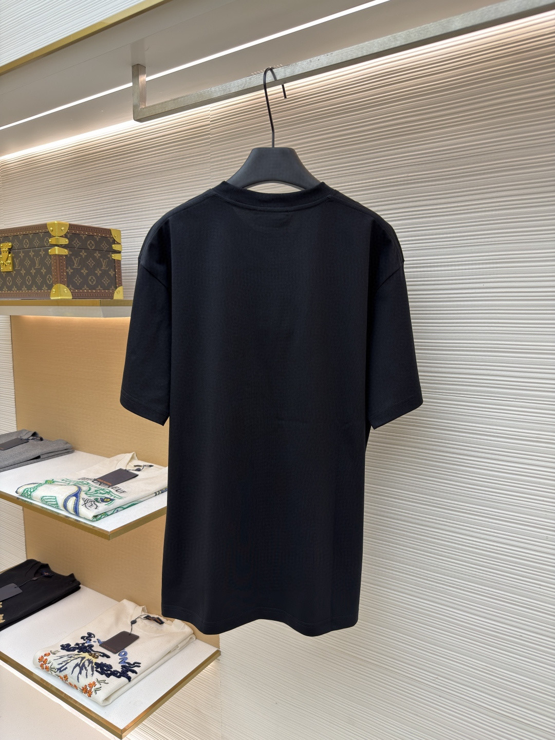 GUCCI 古驰 锋刃字母logo印花 短袖 T恤 圆领 套头 夏季 黑色（黄红） 白色（黄粉）A0 