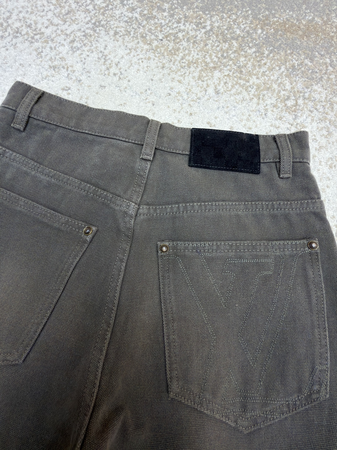 LOUIS VUITTON 路易威登 字母提花军绿珠帆卷边牛仔裤 长裤 裤子 B0 1AJCU2