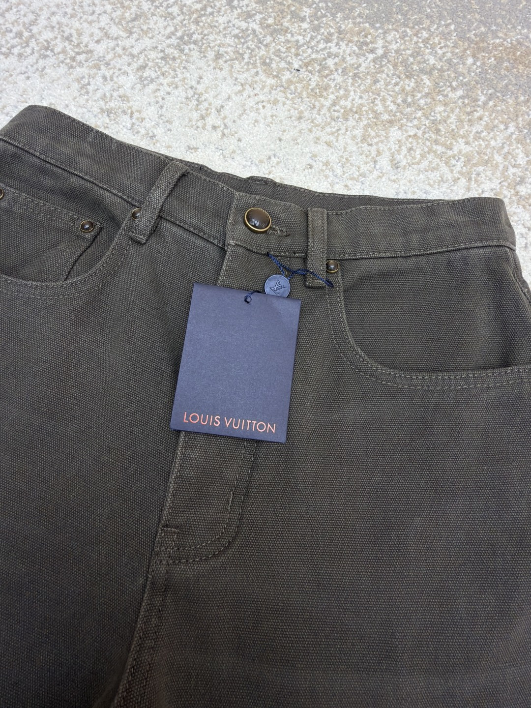 LOUIS VUITTON 路易威登 字母提花军绿珠帆卷边牛仔裤 长裤 裤子 B0 1AJCU2