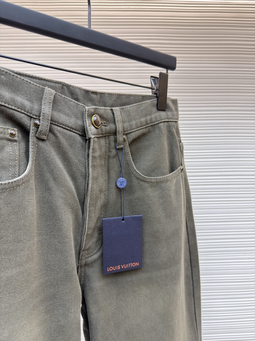 LOUIS VUITTON 路易威登 字母提花军绿珠帆卷边牛仔裤 长裤 裤子 B0 1AJCU2