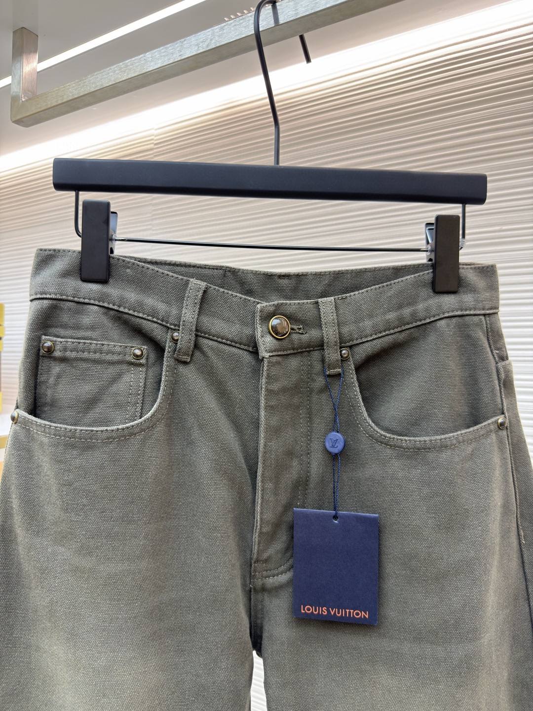 LOUIS VUITTON 路易威登 字母提花军绿珠帆卷边牛仔裤 长裤 裤子 B0 1AJCU2