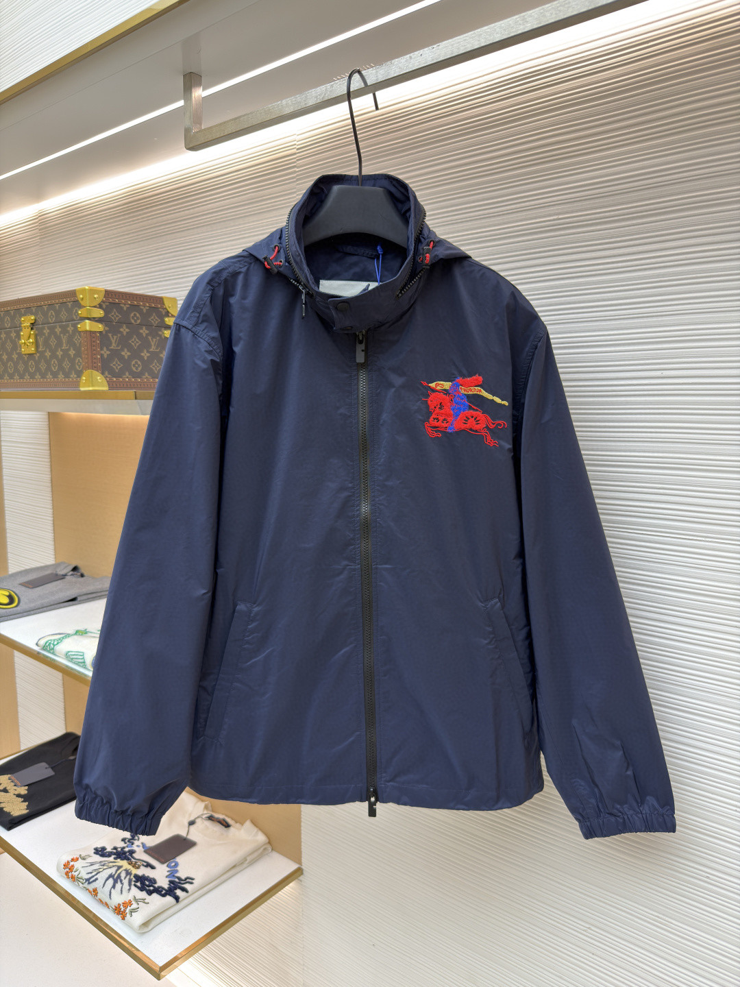 Burberry 巴宝莉 战马绣花拉链连帽夹克 长袖 外套 蓝色 B0