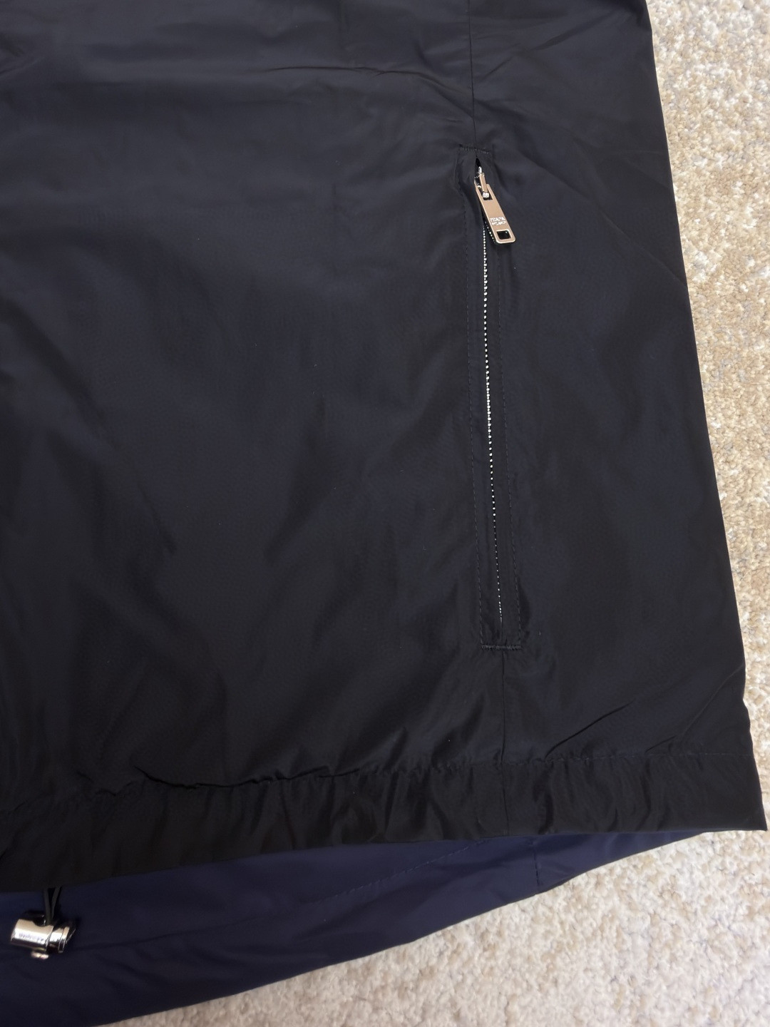 PRADA 普拉达 再生尼龙双面两穿拉链立领夹克 外套 长袖 黑色 B0 SGH057-1060-F082P-09