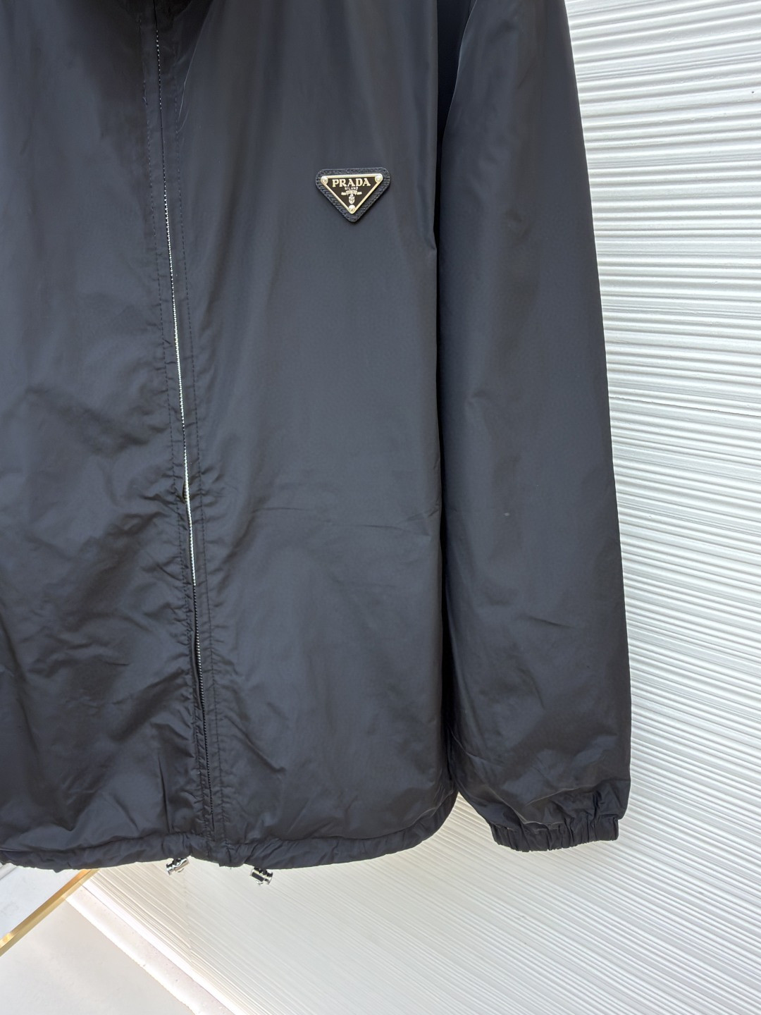 PRADA 普拉达 再生尼龙双面两穿拉链立领夹克 外套 长袖 黑色 B0 SGH057-1060-F082P-09