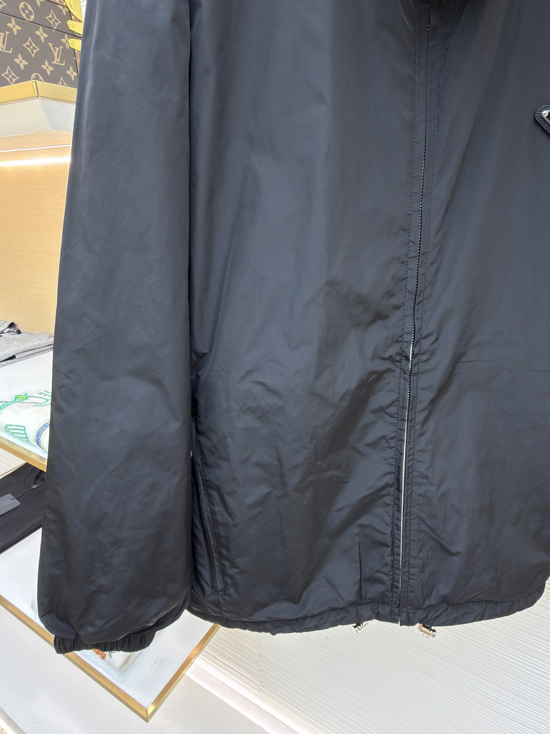 PRADA 普拉达 再生尼龙双面两穿拉链立领夹克 外套 长袖 黑色 B0 SGH057-1060-F082P-09