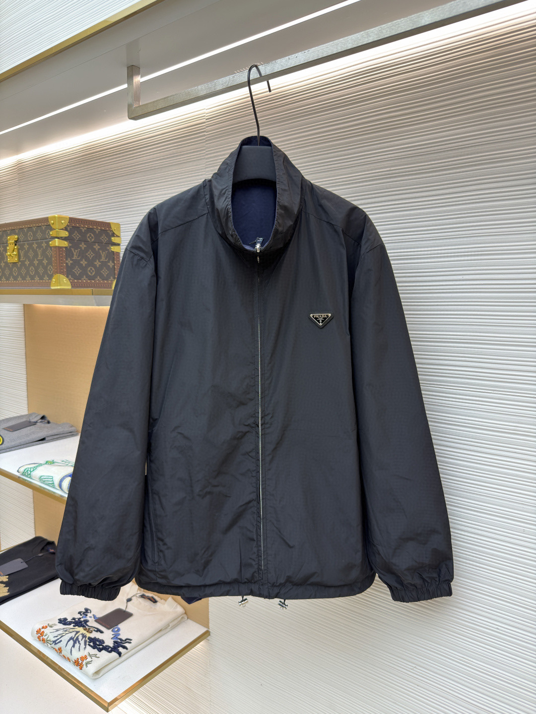 PRADA 普拉达 再生尼龙双面两穿拉链立领夹克 外套 长袖 黑色 B0 SGH057-1060-F082P-09