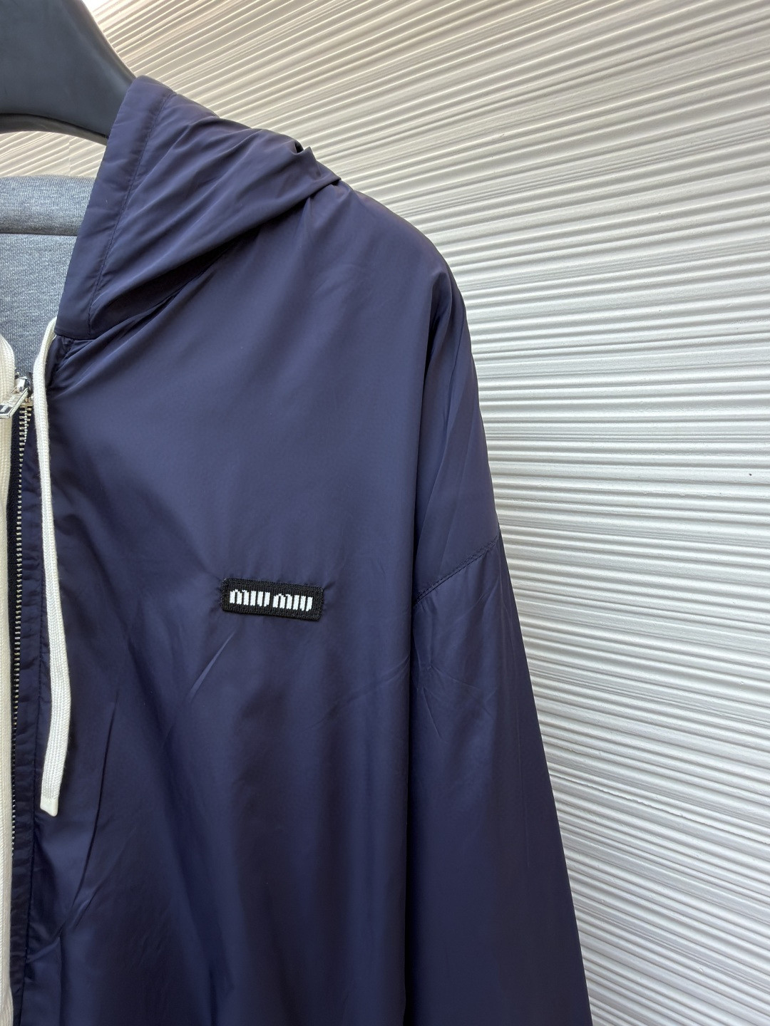 MIU MIU 缪缪 双面两穿logo徽标拉链连帽卫衣 夹克 外套 长袖 蓝色 B0 