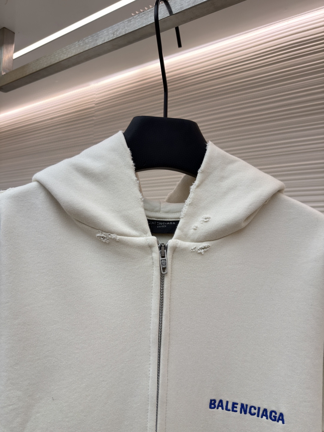 Balenciaga 巴黎世家 破洞字母刺绣拉链连帽卫衣 外套 长袖 白色 A7 803264TSVP18016