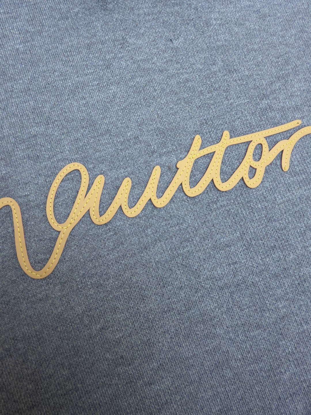 LOUIS VUITTON 路易威登 字母皮革标识针织连帽衫 卫衣 外套 灰色 B0 1AJSNV