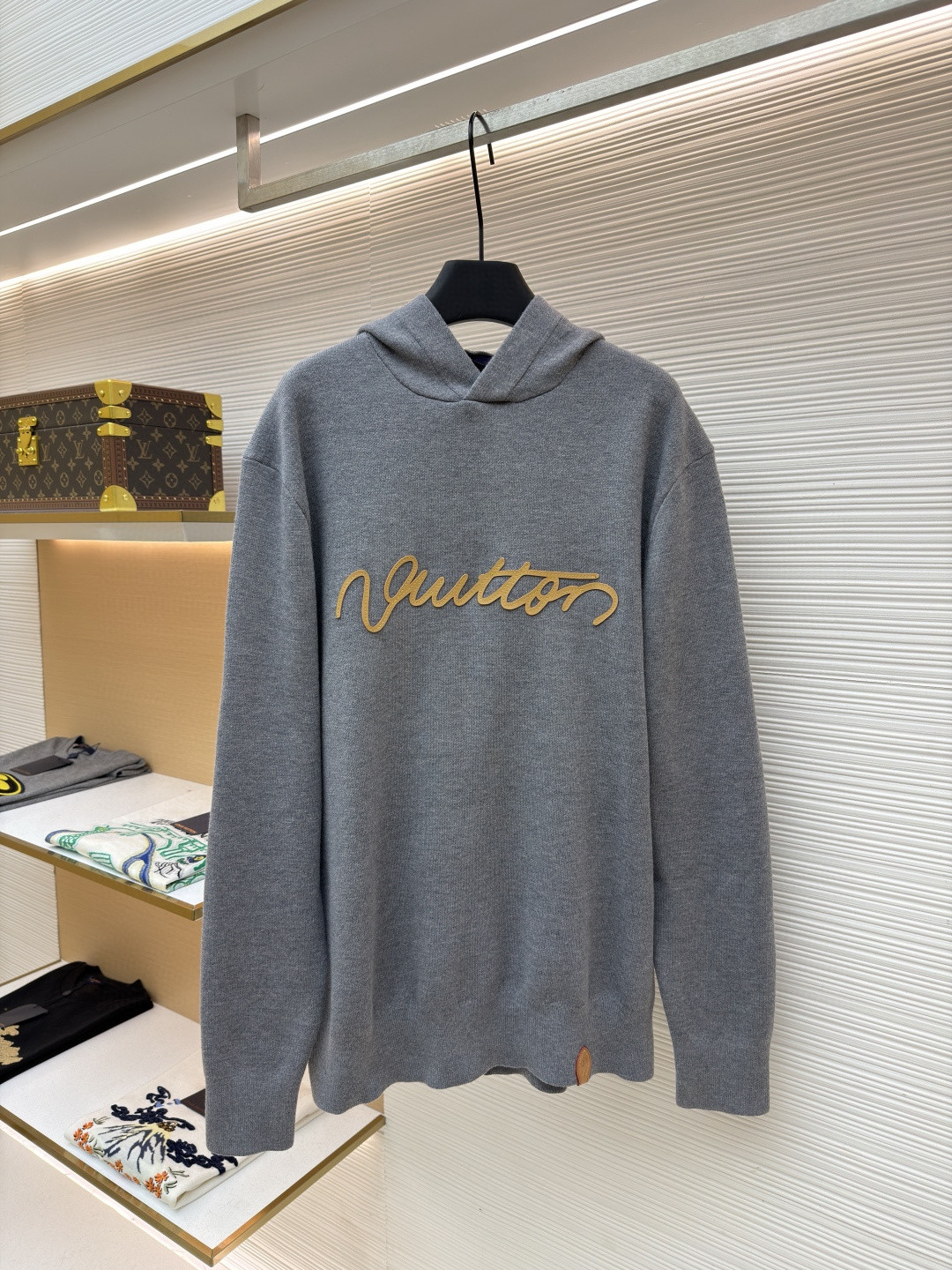 LOUIS VUITTON 路易威登 字母皮革标识针织连帽衫 卫衣 外套 灰色 B0 1AJSNV