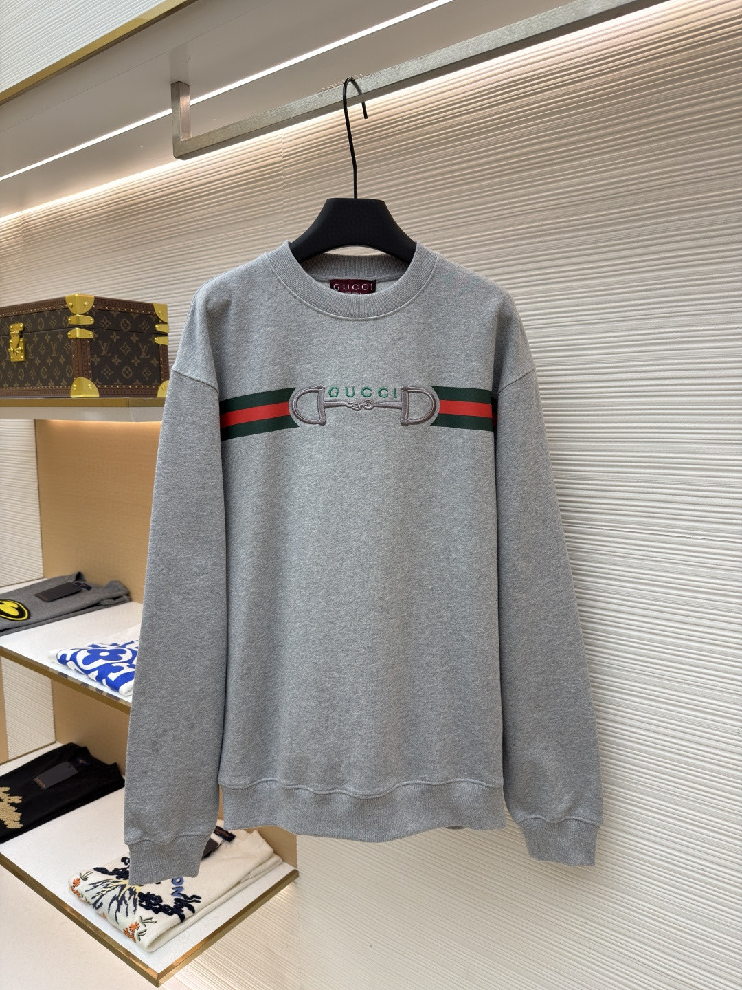 GUCCl 古驰锁扣刺绣圆领卫衣 外套 长袖 灰色 A5 848737-XJHOK-1056