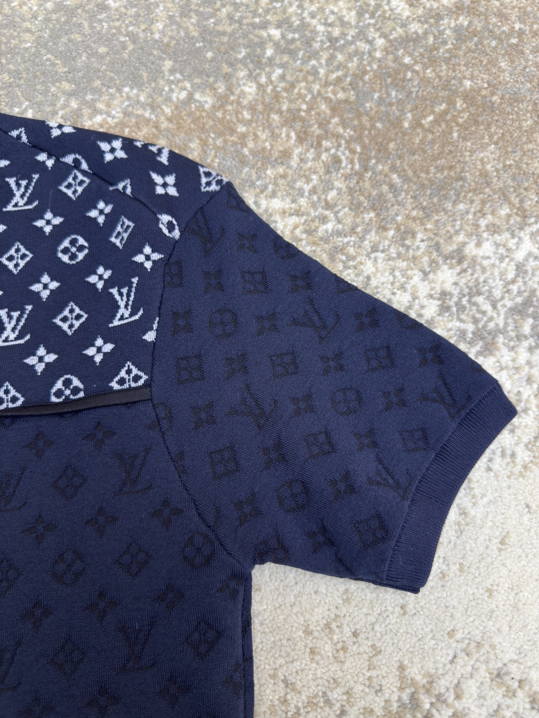 LOUIS VUITTON 路易威登 LV 拼接提花针织衫 T恤 短袖 女款 深蓝色 A5 1AI772