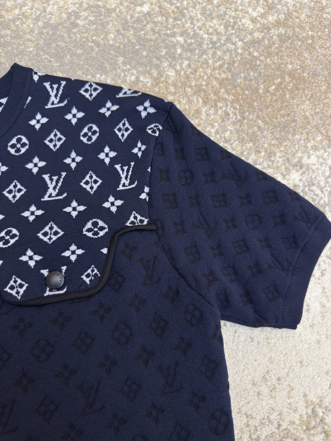 LOUIS VUITTON 路易威登 LV 拼接提花针织衫 T恤 短袖 女款 深蓝色 A5 1AI772