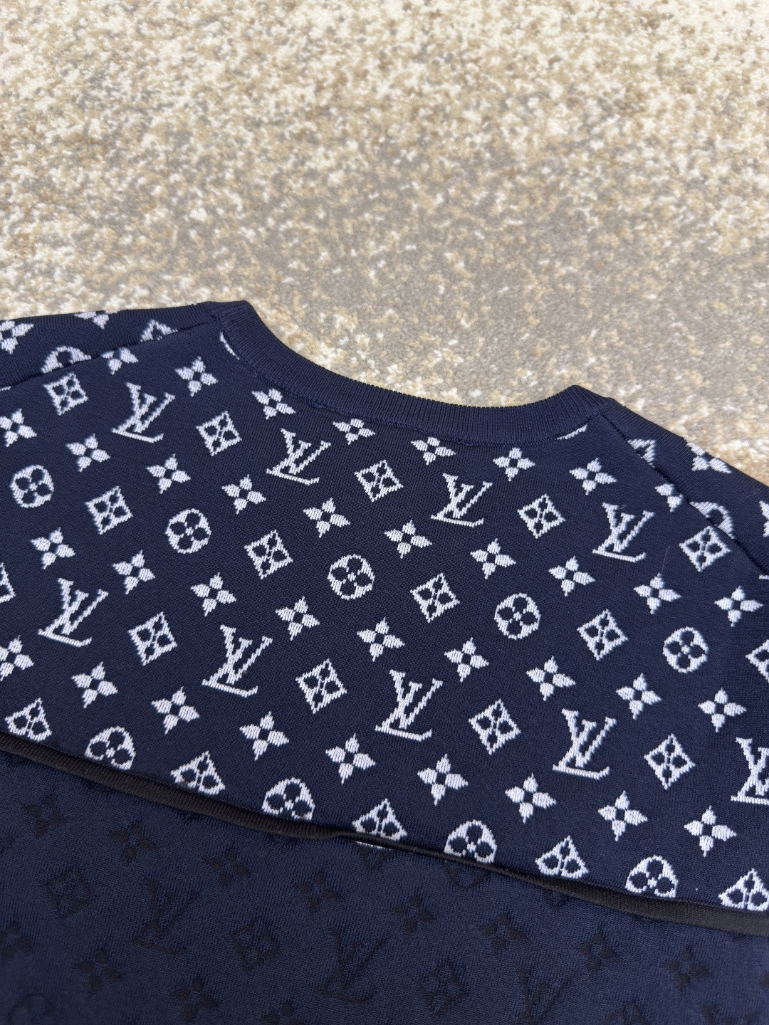 LOUIS VUITTON 路易威登 LV 拼接提花针织衫 T恤 短袖 女款 深蓝色 A5 1AI772