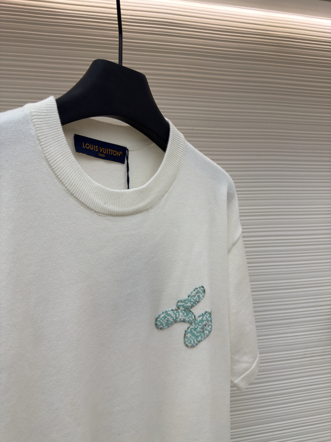 LOUIS VUITTON 路易威登 LV 装饰细节珠饰毛织短袖 T恤 针织衫 白色 B0 1AHVO8